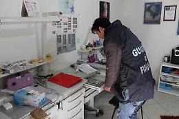 Caserta, scoperto laboratorio odontotecnico abusivo a Pietramelara
