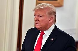 Virus, Trump: «Sparirà con il caldo»