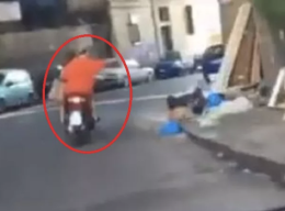 Lanciano immondizia dallo scooter e postano video, scattano le sanzioni