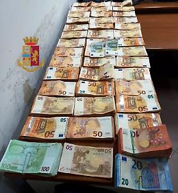 Nascondono oltre 60mila euro in contanti, denunciati anziani coniugi