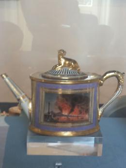 Un servizio da tavola come souvenir
