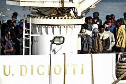 Migranti, Guardia costiera: «Da venerdì salvate circa 2mila persone»