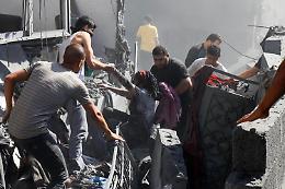Gaza, raid israeliano uccide 3 figli leader Hamas. Israele apre nuovo valico per aiuti