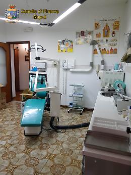 Sequestrato uno studio dentistico a Gragnano