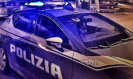 Sorpresi a rubare in un box, due arresti