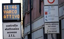 Napoli, giunta approva delibera per le multe in aree pedonali