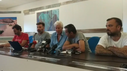 Richard Gere: «I migranti della Open Arms vengono dall'inferno». Salvini: «Li porti nelle sue ville»