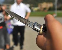 Portici. Lite con coltelli: feriti un uomo e una donna