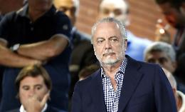 De Laurentiis positivo, bufera social