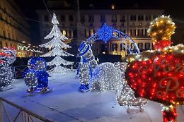 Caro bollette, Manfredi: «A Napoli più sobrietà per le luci di Natale»