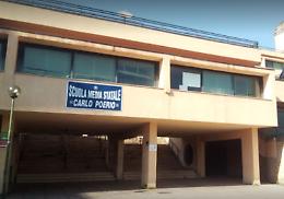 Allarme alla “Poerio”, donna cerca di portare via un bambino