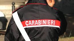 Si fingono carabinieri e perquisiscono casa, ma è un furto