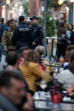 Serata abusiva all'ostello, chiusa la struttura