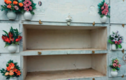 Acerra, furto di lapidi al cimitero