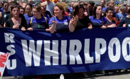 Coronavirus, operai Whirlpool donano sangue