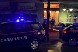 Strage nella notte. Uccide moglie, figlio disabile e padroni di casa: poi si spara