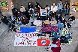 Il caro-affitti per gli studenti, domani la protesta a Napoli