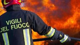 Fiamme in appartamento al Vomero, trovato corpo carbonizzato