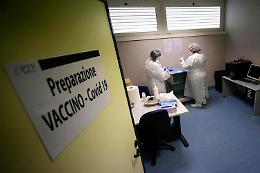 Covid, De Luca: "In Campania superati oggi i 4 milioni di vaccinati"