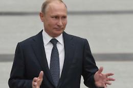 Putin: «Abbiamo il primo vaccino, già somministrato a mia figlia»