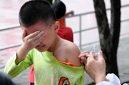 Calano i bimbi vaccinati, è allarme