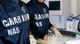 Controlli nei ristoranti del lungomare, alimenti sequestrati