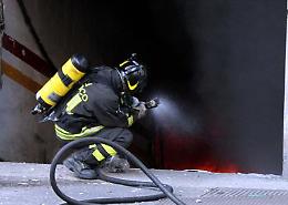 Esplosione fa crollare palazzina, morta una donna