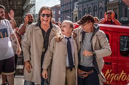 Un “Ghostbuster” all’ombra del Vesuvio: brividi e risate in "Sono solo fantasmi" con De Sica, Buccirosso e Tognazzi
