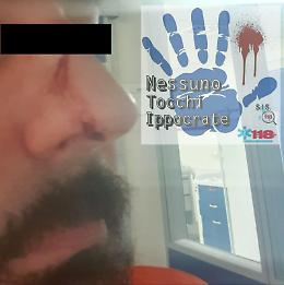 Aggressione choc ad ambulanza in servizio, autista ferito