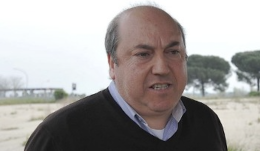 Fa condannare boss, dopo 20 anni apre pompa di benzina