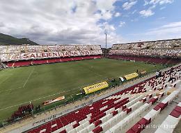 Violenza ultras, possibile il divieto di trasferta dei napoletani a Salerno