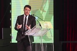 Ora Renzi evoca il complotto: hanno cercato di distruggere il Pd