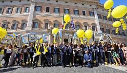 Taglio vitalizi, sì della Camera