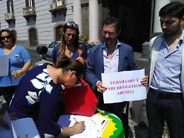 «Raccolte 4mila firme per l'arresto dei parcheggiatori abusivi»
