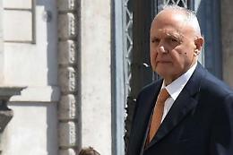 Usura bancaria, indagato Savona. «Atto dovuto»