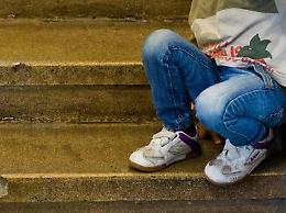 Bimbe costrette a prostituirsi per varcare la frontiera