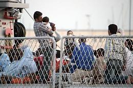 Il decreto migranti è legge con la fiducia