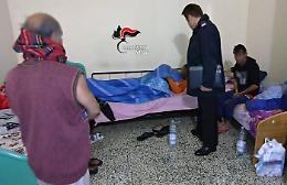 Casandrino, sovraffollamento nelle case: raffica di denunciati