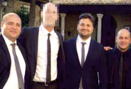 Massaggio hot per l'azzurro: «Completo, mi raccomando»