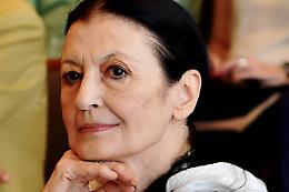 Coronavirus, Carla Fracci: «Impossibile danzare con la mascherina e a distanza»