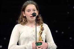 "Bravo papà", la figlia di Mattia Torre ritira il premio: commozione ai David 2021