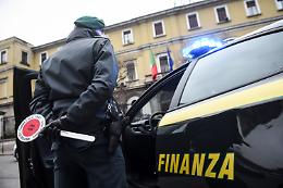 Fatture false, cinque arresti