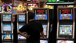 Va alla sala giochi, dai domiciliari al carcere