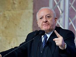 De Luca: più rigore contro chi sfregia beni artistici e culturali