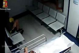 Morta la donna aggredita in ospedale con un cacciavite