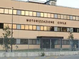 Napoli, Motorizzazione chiusa: cittadini nel caos