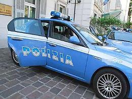 Lanci sassi contro auto sull'A1: bloccato 22enne egiziano