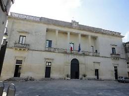 Corruzione e truffa: 60 arresti, anche il sindaco di Otranto