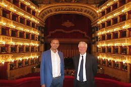 Lissner a Napoli, visita al Teatro San Carlo con de Magistris