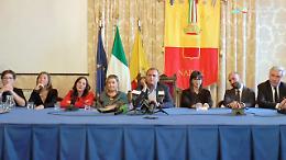 De Magistris, nuova giunta «per vincere le elezioni tra un anno»